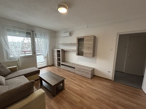 Kiadó lakás Tiszaújváros