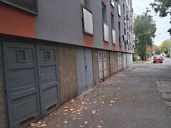 Kiadó garázs Pécs, Egyetemváros