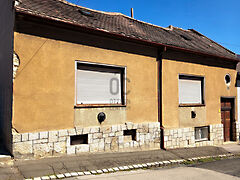 Eladó ház Pécs, Ledina