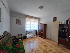 Eladó ház Kenderes