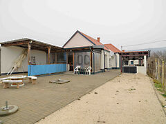 Eladó nyaraló Kővágóörs