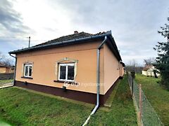 Eladó ház Jászkarajenő