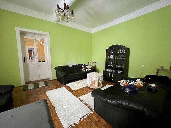 Eladó ház Véménd