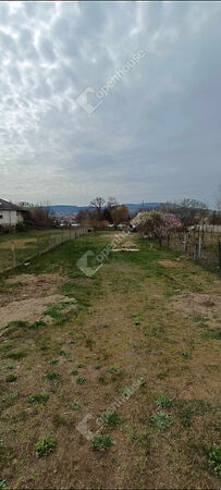 Eladó földterület Esztergom