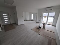 Eladó lakás Mende, Központ