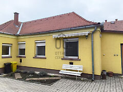 Eladó ház Devecser