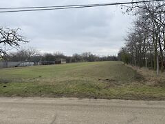 Eladó földterület Komárom