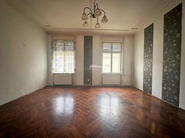 Eladó lakás Szombathely