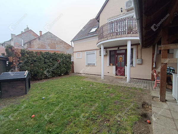 Eladó lakás Sopron