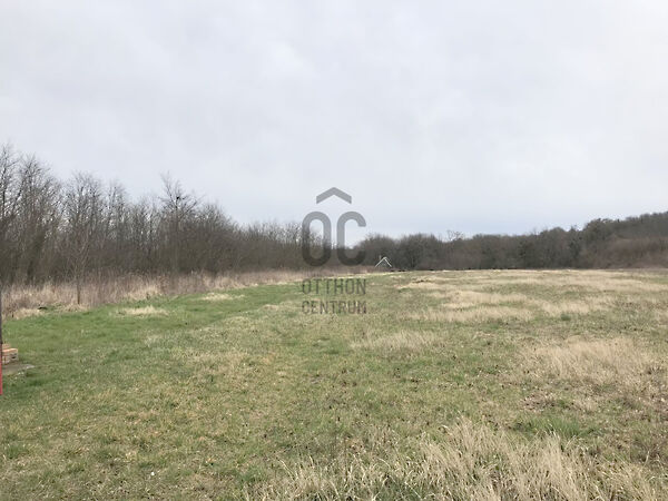 Eladó földterület Bérbaltavár