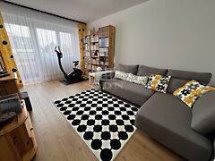 Eladó lakás Komárom