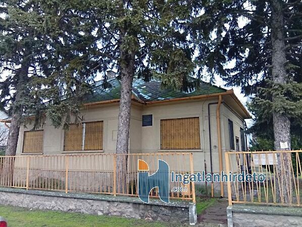 Eladó ház Szentmártonkáta
