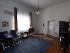 Eladó ház Kisújszállás