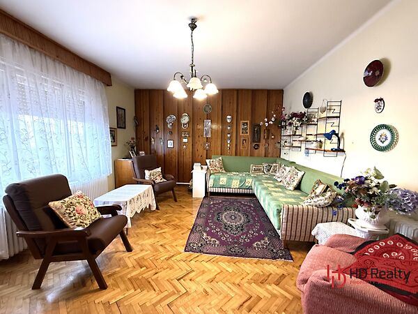 Eladó ház Károlyháza