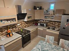 Eladó ház Cegléd, Újváros