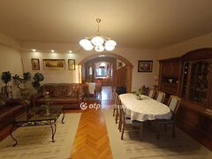 Eladó lakás Kisvárda