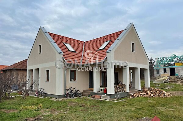 Eladó ház Felsőörs