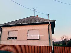 Eladó ház Kömörő