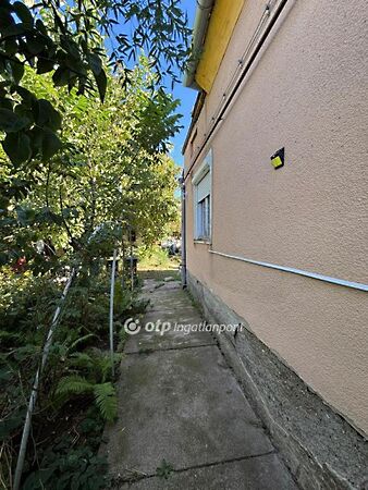 Eladó ház Hajdúhadház