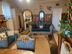 Eladó ház Újfehértó