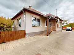 Eladó ház Nyírgyulaj