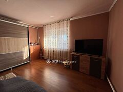 Eladó ház Téglás