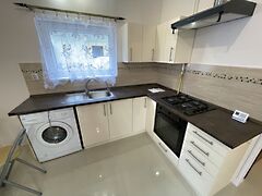 Kiadó ház Székesfehérvár, Vezér és író utcák környéke