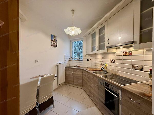 Eladó lakás Sopron