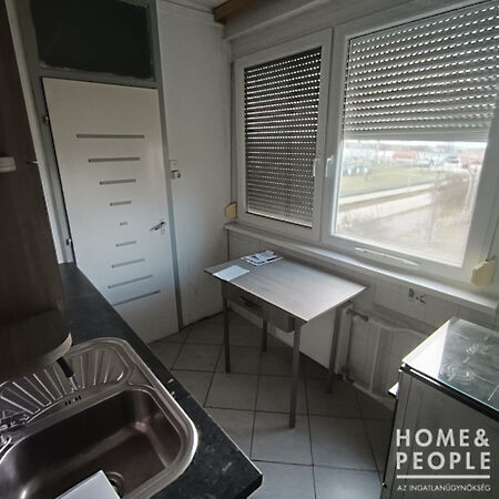 Eladó lakás Szeged, Újrókus