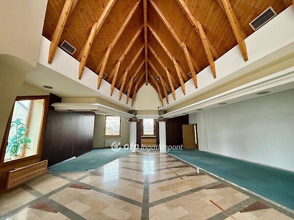 Eladó ház Villány