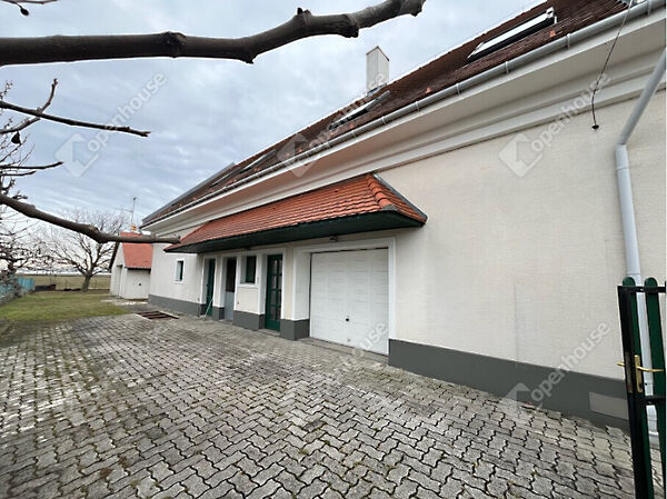 Eladó üzleti Sopronkövesd