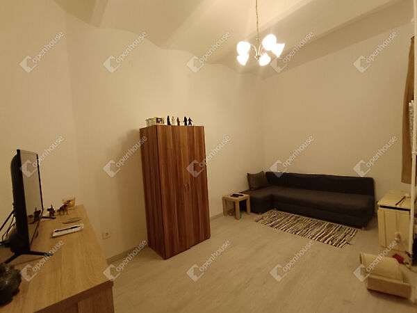 Eladó lakás Sopron