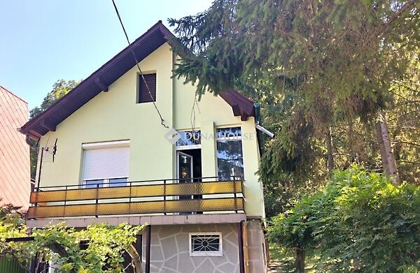 Eladó ház Kesztölc