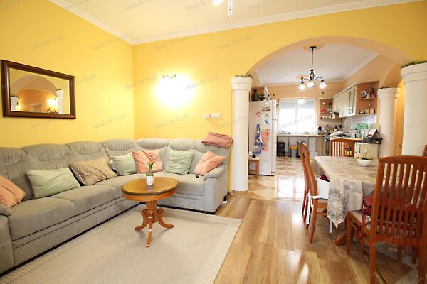 Eladó ház Győr, Kisbácsa