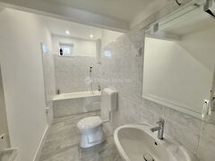 Eladó lakás Komló