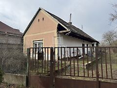 Eladó ház Sárosd