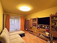 Eladó lakás Csorna, Központ