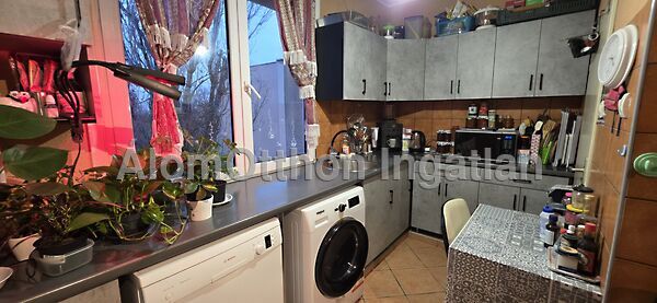 Eladó lakás Dunaújváros, Ságvári városrész