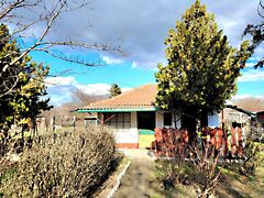 Eladó földterület Cegléd