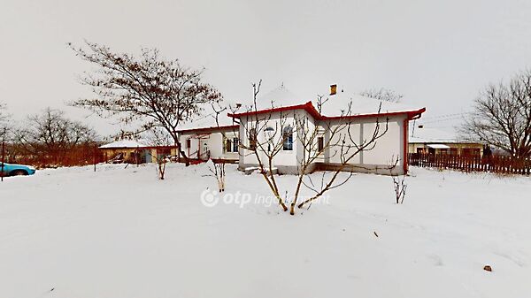 Eladó ház Beszterec