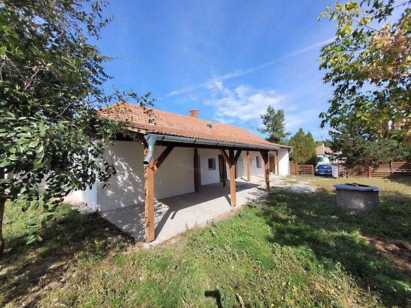 Eladó ház Tiszanána