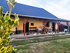 Eladó ház Tiszanána