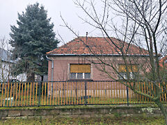 Eladó ház Lesenceistvánd