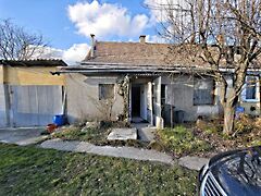 Eladó lakás Pécel