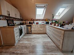 Eladó ház Csömör