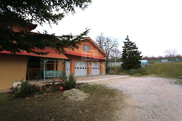 Eladó ipari Tárnok