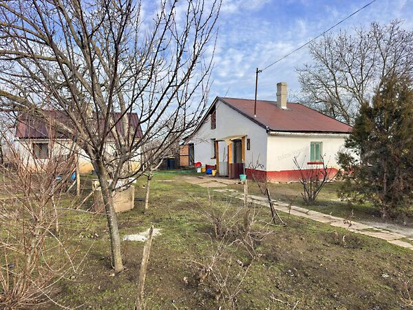 Eladó ház Kisszállás