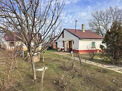 Eladó ház Kisszállás