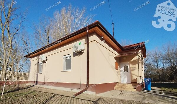 Eladó ház Kunbaracs