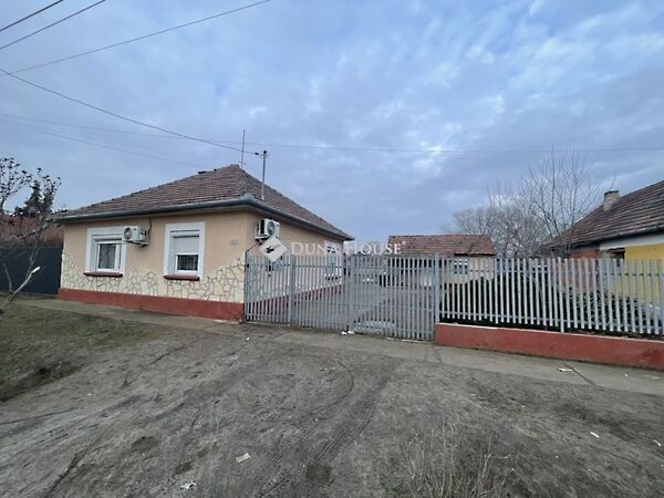 Eladó ház Lajosmizse